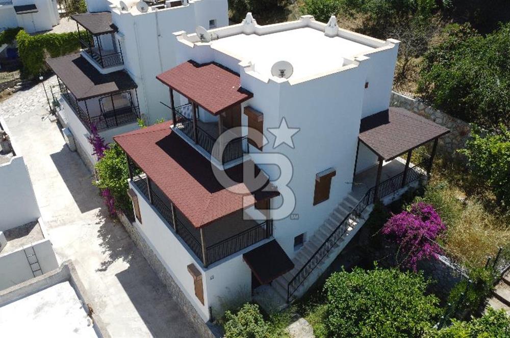 Boğaziçi Milas'ta Plajlı Sitede Satılık Villa