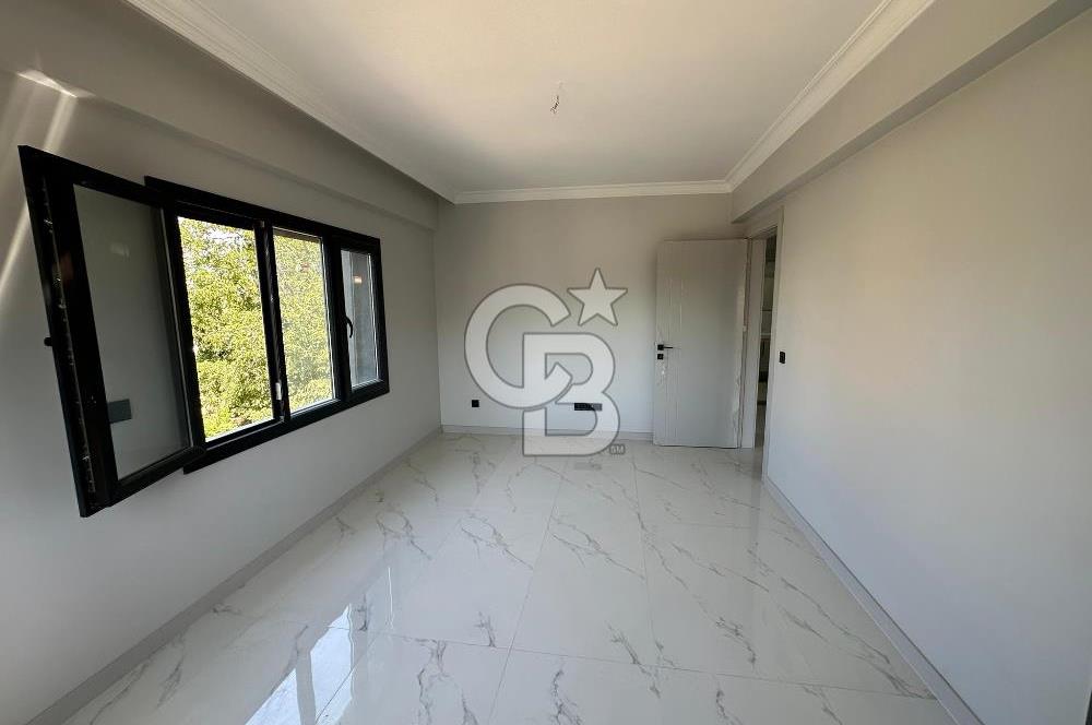 Kemalpaşa Bağyurdu'nda 5+1 255 M2 Tripleks Lüks Satılık Villa