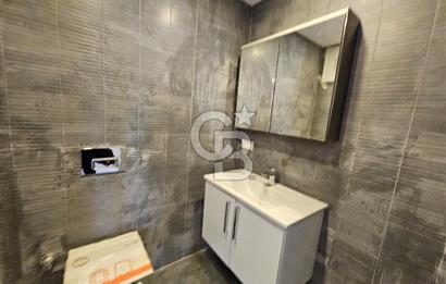 CADDEBOSTAN TANZİMAT SK CADDEYE 2.BİNA SIFIR 3+1  EBEVEYNLI 95 M2