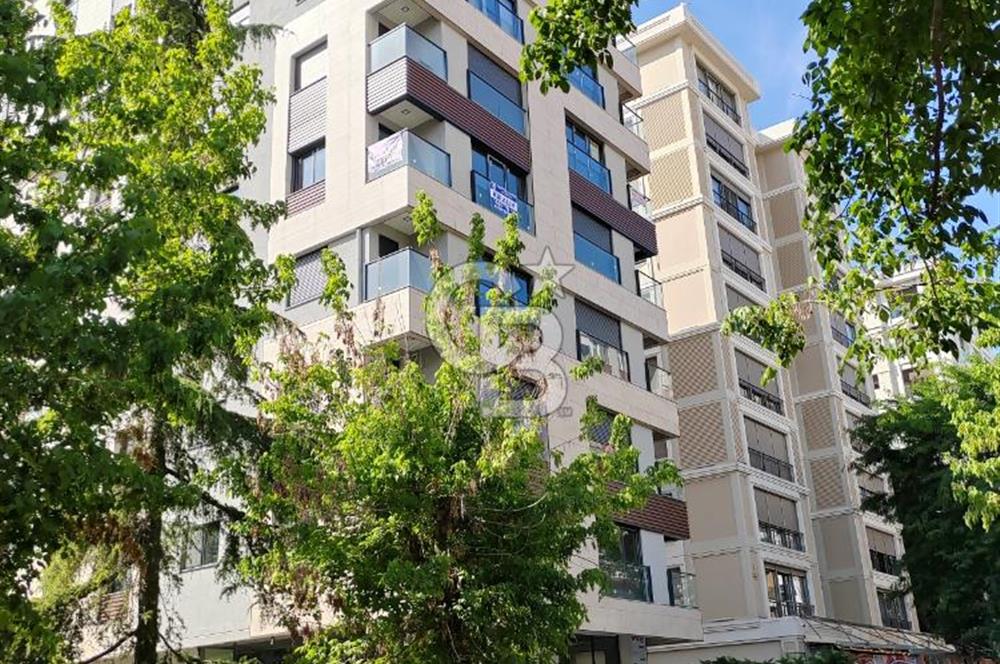 CADDEBOSTAN TANZİMAT SK CADDEYE 2.BİNA SIFIR 3+1  EBEVEYNLI 95 M2