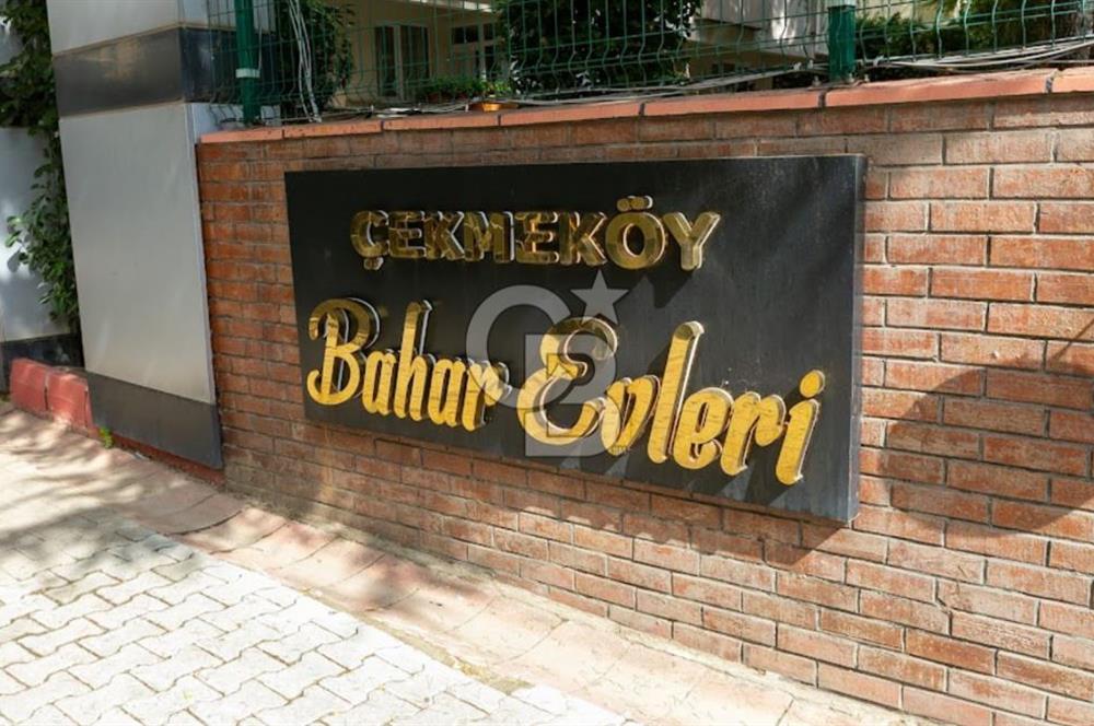 İstanbul Çekmeköy Çamlık Mahallesi Bahar Evlerinde Satılık 3+1