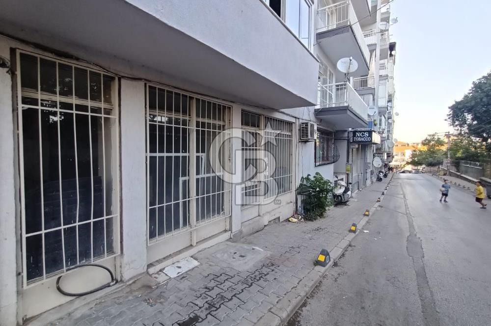 Yeşilyurt Mızraklı Caddesi'nde Satılık Dükkan