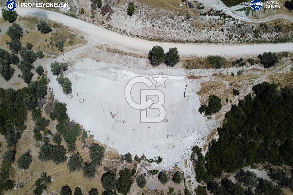 Karaburun Eğlenhoca'da 1901 m2 Yatırımlık Arazi