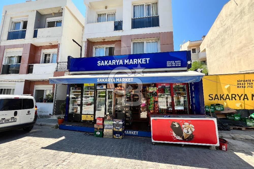 İzmir Çeşme 16 Eylül Cad. Satılık Dükkan 