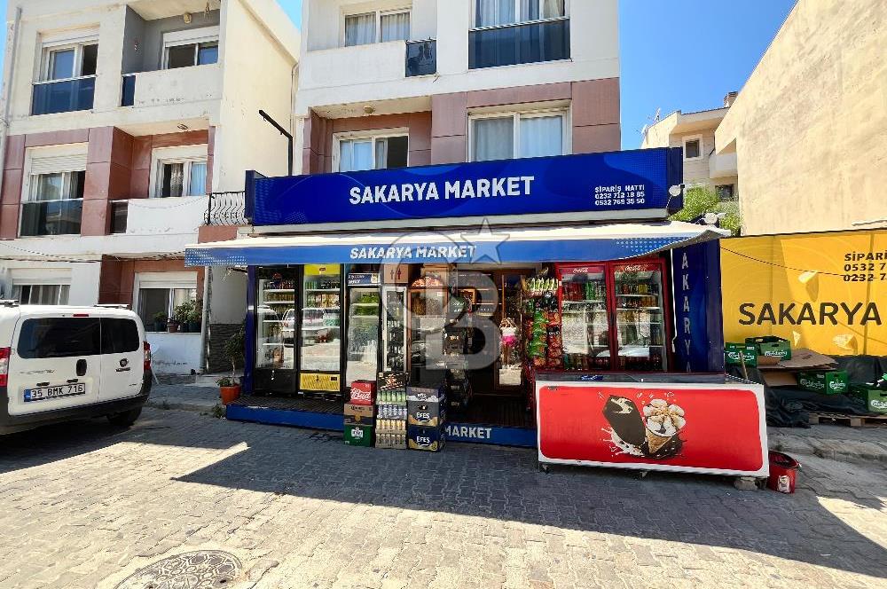 İzmir Çeşme 16 Eylül Cad. Satılık Dükkan 