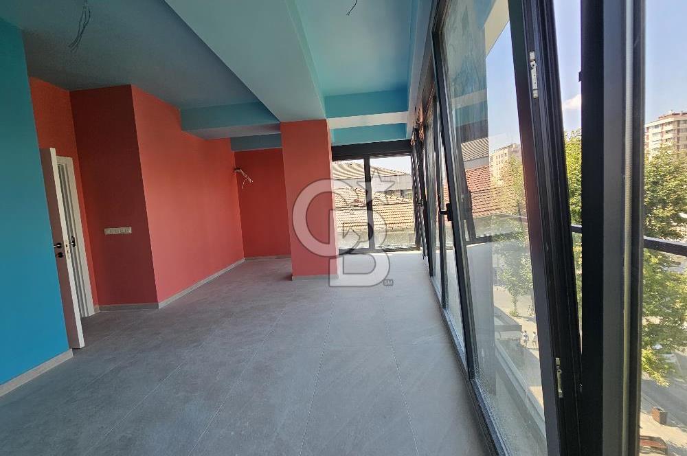 Bağdat Caddesi Şaşkınbakkalda Sıfır Bina Kiralık Ofis