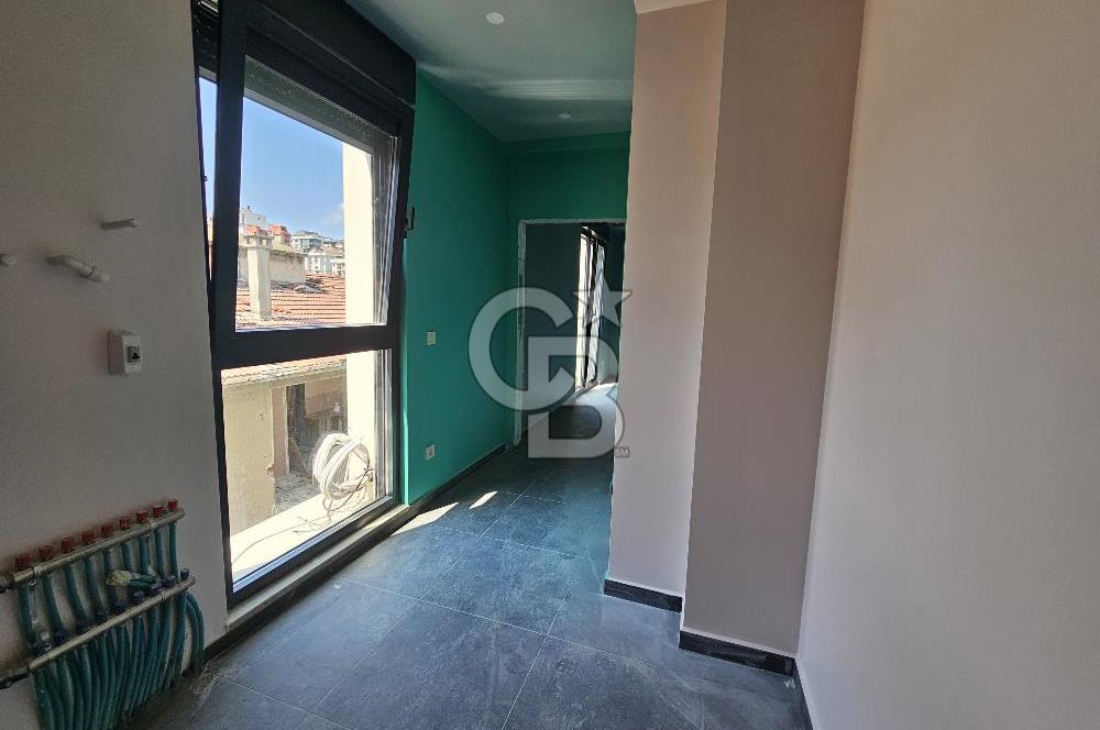 Bağdat Caddesi Şaşkınbakkalda Sıfır Bina Kiralık Ofis