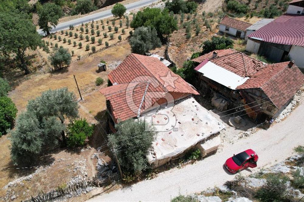 ANTALYA KAŞ SATILIK MÜSTAKİL KÖY EVİ