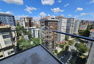 SUADİYEDE DENİZ MANZARALI BALKONLU SIFIR 2+1 120 M2