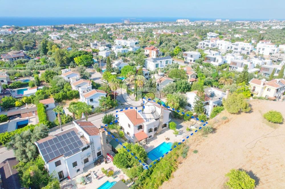 Girne Ozanköyde Özel Havuzlu Ensuite 3+2 Satılık Akdeniz Villası