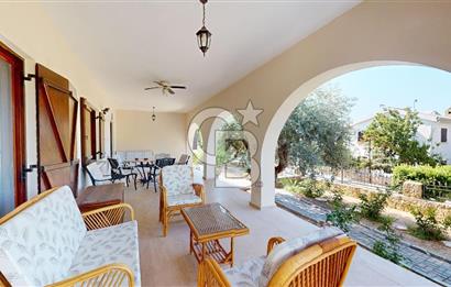 Girne Ozanköyde Özel Havuzlu Ensuite 3+2 Satılık Akdeniz Villası