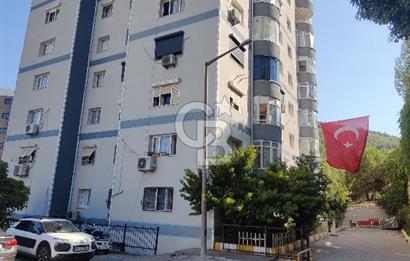 GAZİEMİR EVKA -7 DE SATILIK 3+1 BAKIMLI DAİRE 