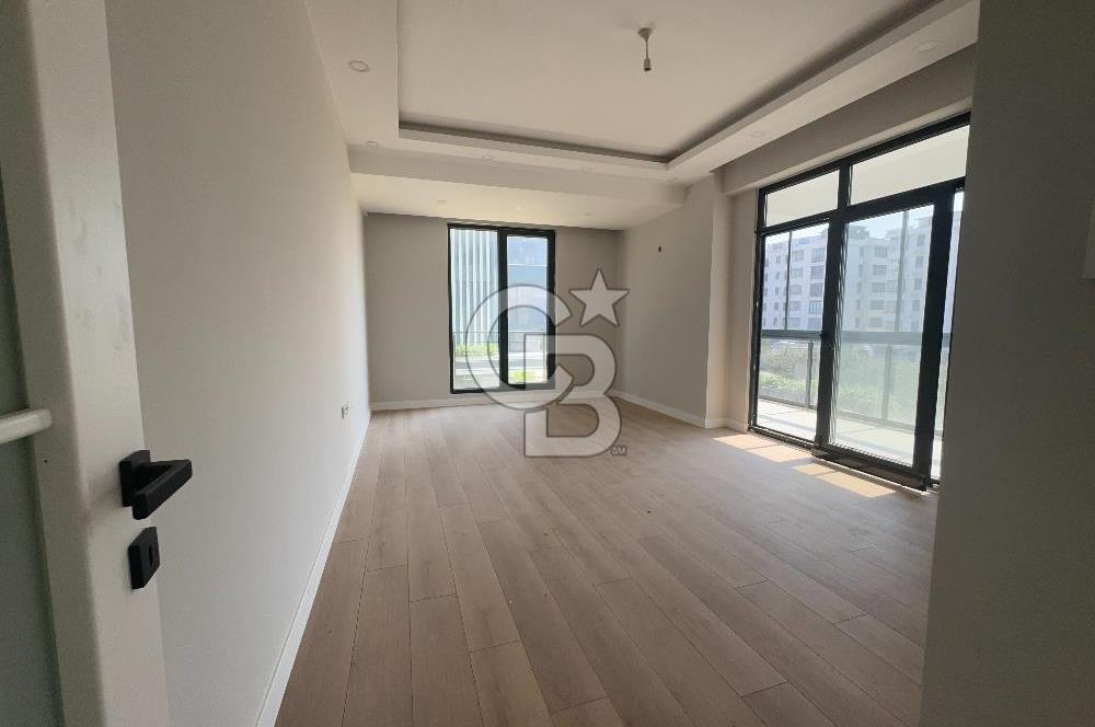 TUZLA MARİNA KARŞISINDA DENİZ MANZARALI 3+1 SIFIR DAİRE