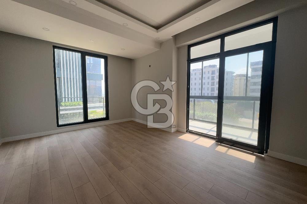 TUZLA MARİNA KARŞISINDA DENİZ MANZARALI 3+1 SIFIR DAİRE