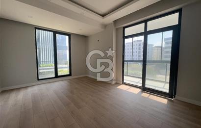 TUZLA MARİNA KARŞISINDA DENİZ MANZARALI 3+1 SIFIR DAİRE