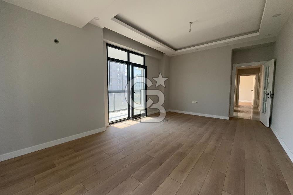 TUZLA MARİNA KARŞISINDA DENİZ MANZARALI 3+1 SIFIR DAİRE