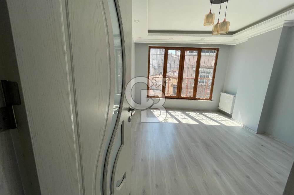 Gaziosmanpaşa'da Satılık 1+1 Kullanışlı Daire