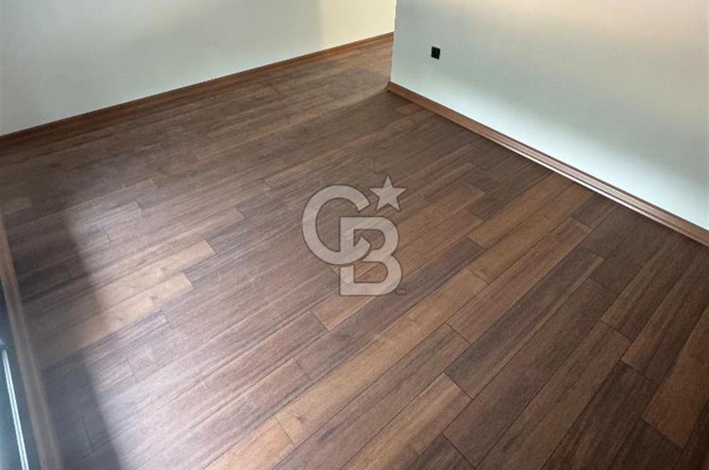 Urla'da 4+1 240 m2 Çelik Konstrüksiyon Loft Kiralık Sıfır Villa