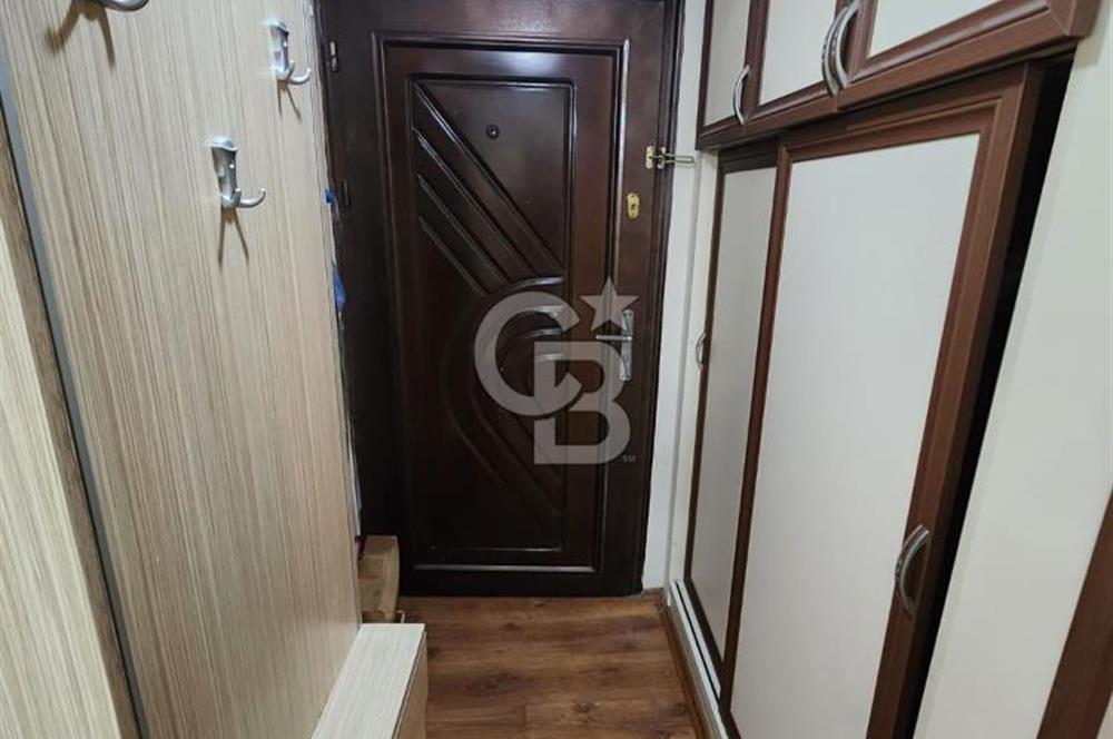 ÇİĞLİ ÇAĞDAŞ MAHALLESİ IŞIK SİTESİNDE SATILIK 2+1 DAİRE