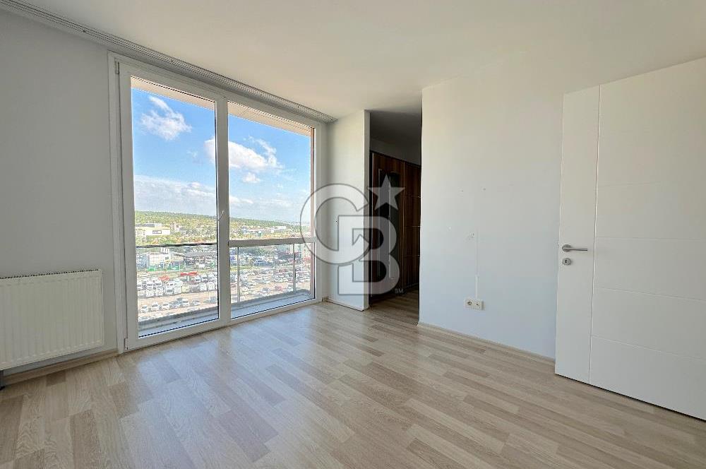 Pendik Harmandere Viaporta Yakın Still Adoria Sitesi Çok Ferah Balkonlu 3+1 Kiralık