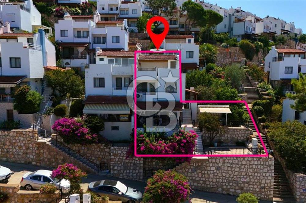 Gümüldür Gümüş Suyu Yakamoz Sitesi'nde Deniz ve Doğa Manzaralı 3+1 Satılık Villa!