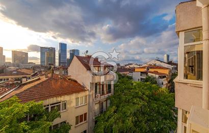 Şişli Abidei Hürriyet Caddesi Üzerinde Satılık 3+1 190m2 Daire