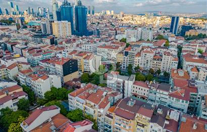 Şişli Abidei Hürriyet Caddesi Üzerinde Satılık 3+1 190m2 Daire