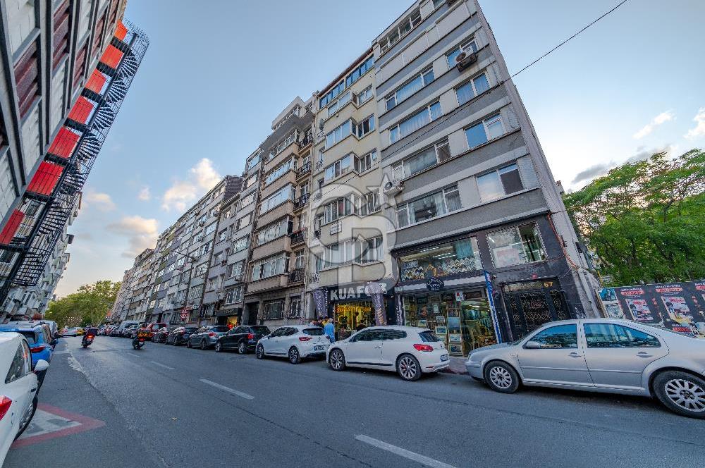 Şişli Abidei Hürriyet Caddesi Üzerinde Satılık 3+1 190m2 Daire