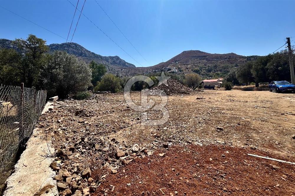 Marmaris Selimiye’de 641 m2 Yola Cepheli  Satılık Tarla