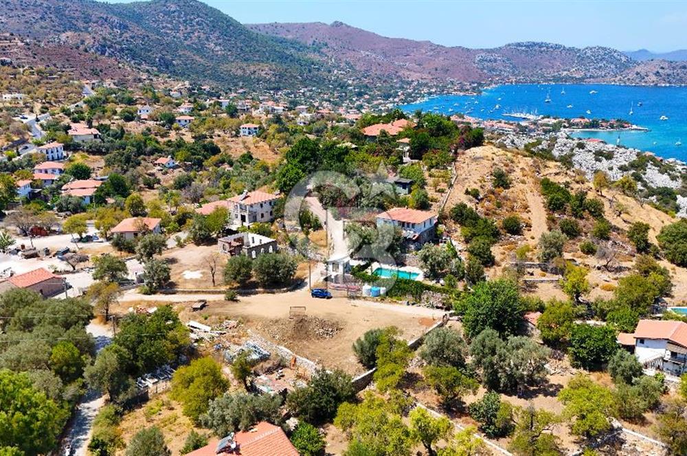 Marmaris Selimiye’de 641 m2 Yola Cepheli  Satılık Tarla