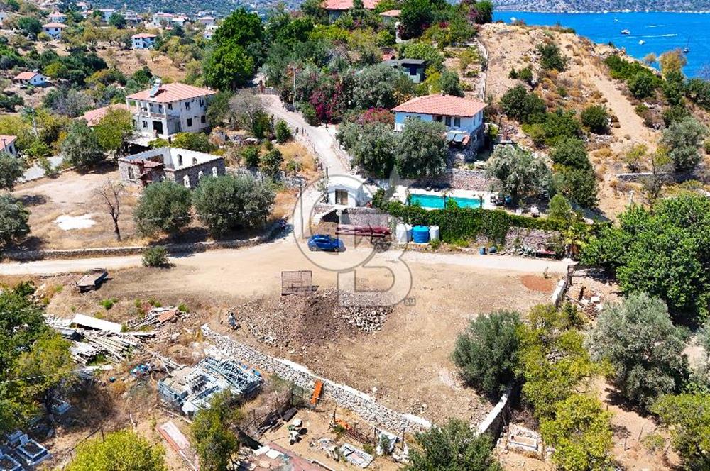 Marmaris Selimiye’de 641 m2 Yola Cepheli  Satılık Tarla