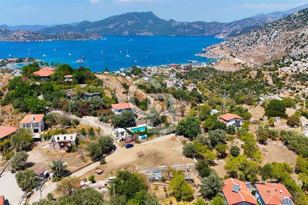 Marmaris Selimiye’de 641 m2 Yola Cepheli  Satılık Tarla