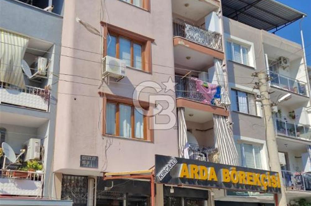 Buca Fırat Mahallesi'nde komple satılık bina