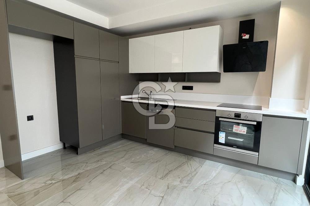 ÇENGELKÖY'DE, KASR-I ÂLÂ SİTESİNDE 70 M2 BAHÇE KULLANIMLI 3+1