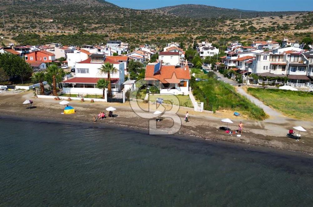 URLA GÜLBAHÇE'DE DENİZE SIFIR HAYALLERİN EVİ