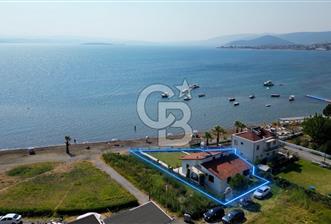 URLA GÜLBAHÇE'DE DENİZE SIFIR HAYALLERİN EVİ