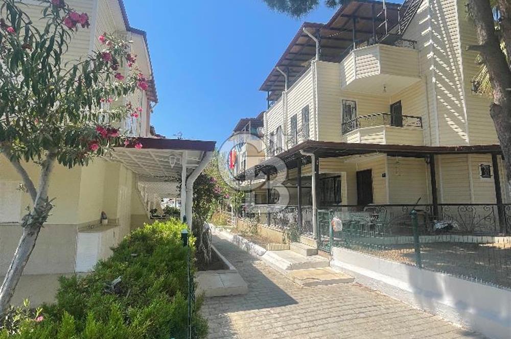 Kuşadası/Soğucak Mh. 4+1 kiralık Triplex Villa