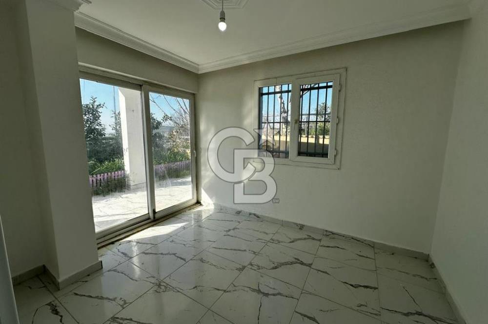 Kuşadası Panoramik Deniz Manzaralı 6+2 Forleks Satılık Villa