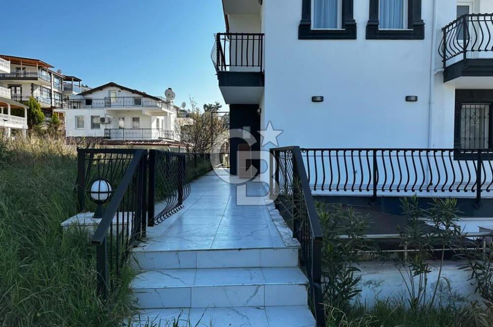 Kuşadası Panoramik Deniz Manzaralı 6+2 Forleks Satılık Villa