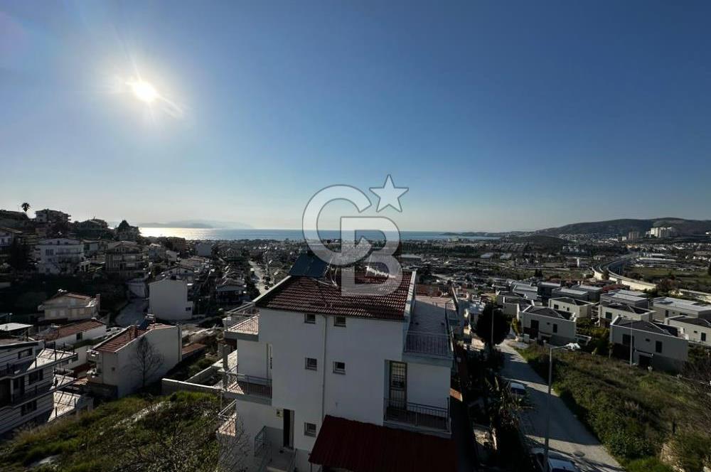 Kuşadası Panoramik Deniz Manzaralı 6+2 Forleks Satılık Villa