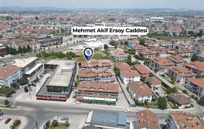 SERDİVAN AVM'ye 100 METRE MESAFEDE 5+1 200 m² DAİRE