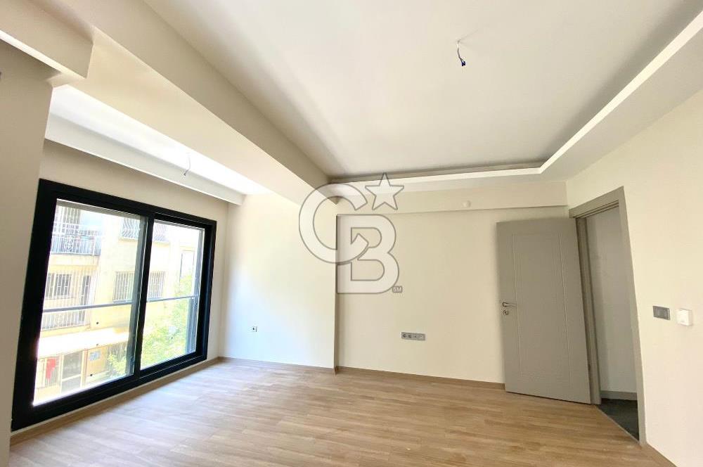 BOSTANLI GİRNE BULVARINDA AĞAM PASTANESİNİN SIRASINDA SATILIK 2+1 SIFIR DAİRE