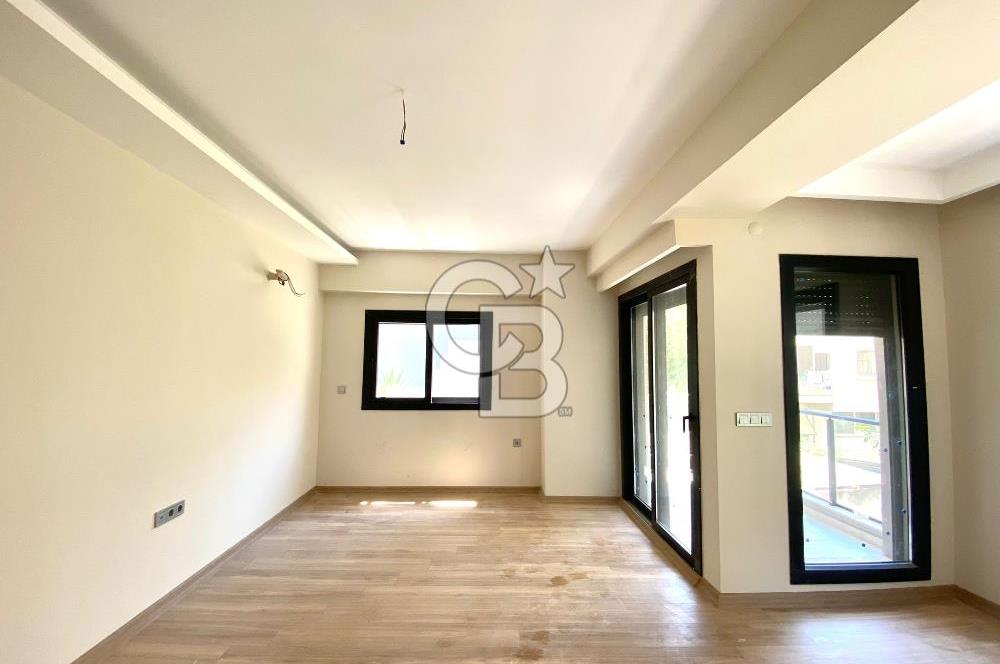 BOSTANLI GİRNE BULVARINDA AĞAM PASTANESİNİN SIRASINDA SATILIK 2+1 SIFIR DAİRE