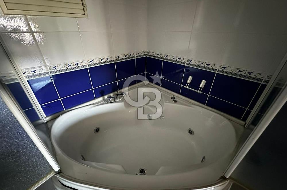 Bostanlıda 4+1 Deniz Manzaralı Kiralık Daire