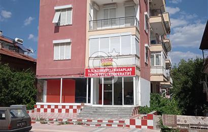 KORKUTELİ KARŞIYAKA MAH. ÖZEL HASTANE KARŞISI 3+1 120 M2 DAİRE