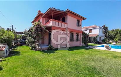 Alaçatı Göbene'de Satılık Müstakil Villa