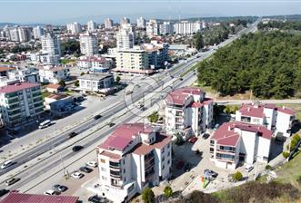 Torbalı Ayrancılar Ana Yola Cepheli Özel Dekorasyon Yatay Mimari Satılık 2+1 Daire