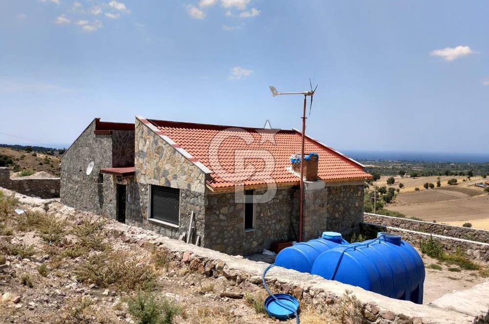 DENİZ MANZARALI , 945 M2 ARSA İÇERİSİNDE BULUNAN YENİ YAPIM TAŞ EV 