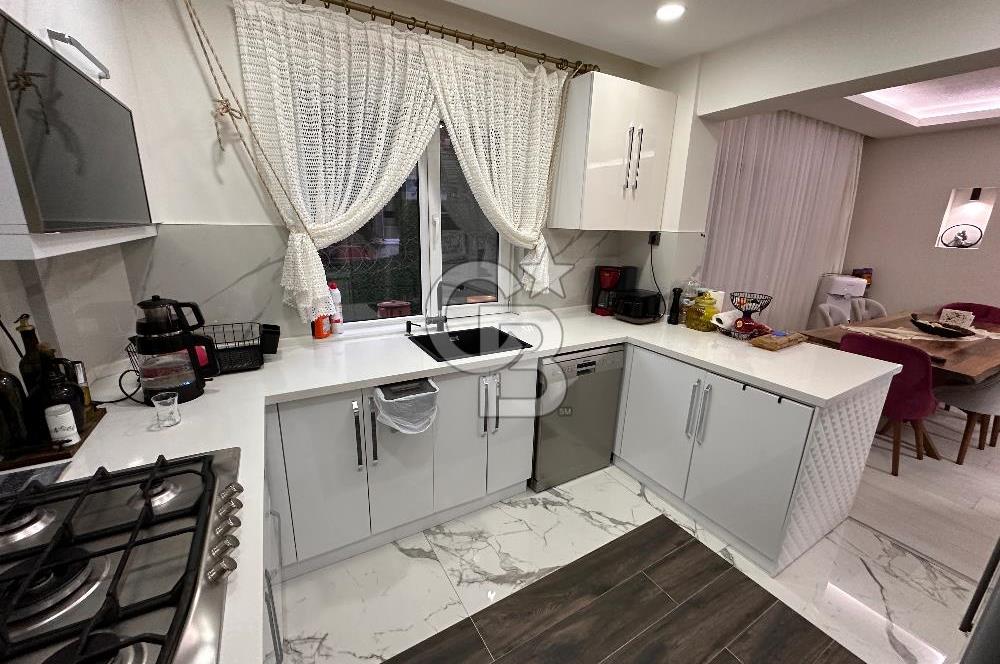 BATIKENT UĞUR MUMCU MH 4+2 YAPILI MASRAFSIZ 292 M2 SATILIK VİLLA