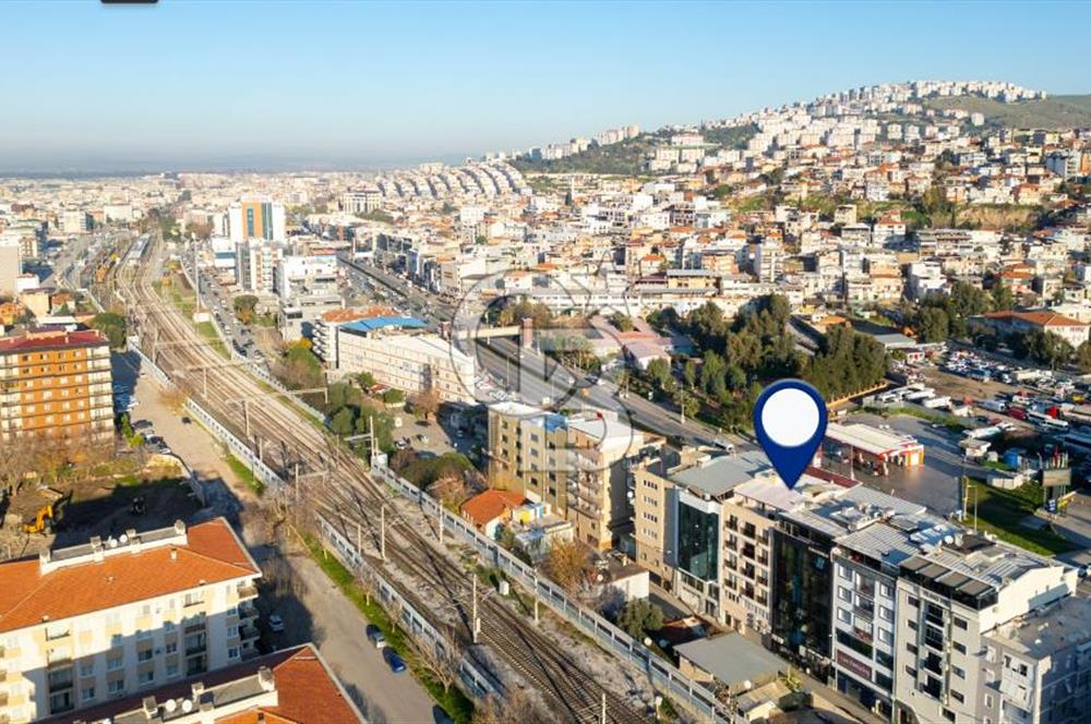 İzmir, Çiğli, Ataşehir, Anadolu Cad. üzerinde Satılık Dükkan